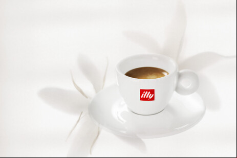 Café da illy será servido a clientes da Iberia