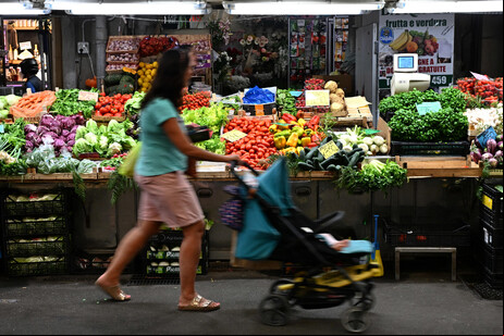 Alimentos não manufaturados contribuíram para aceleração da inflação