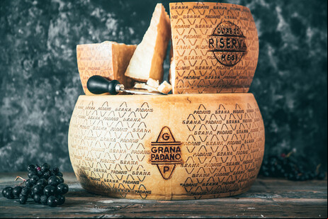 Forma do queijo Grana Padano, ícone do 'made in Italy'