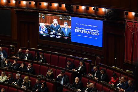 Sessão no Parlamento da Itália foi em homenagem ao papa Francisco, falecido na última segunda