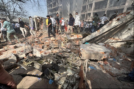 Local de queda de avião em Ahmedabad, na Índia