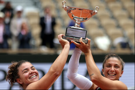 Triunfo em duplas, Errani e Paolini vencem Roland Garros