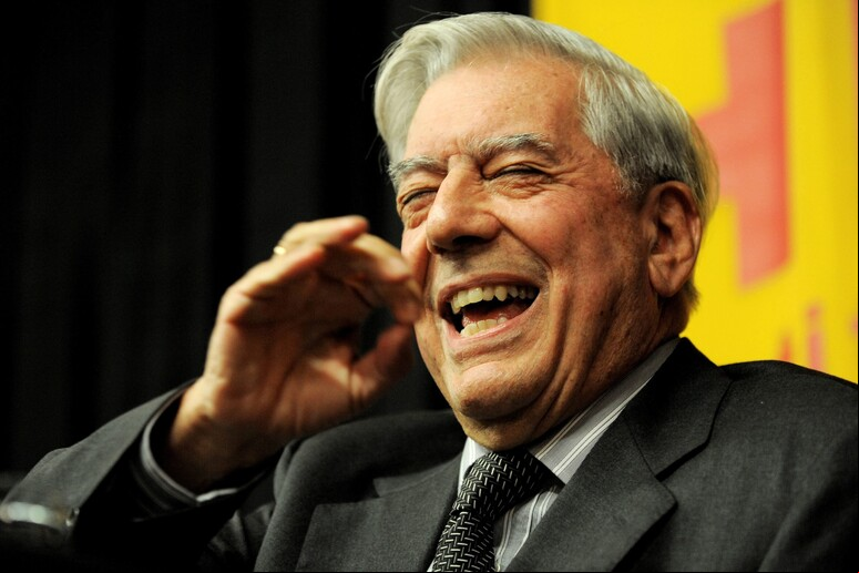 Mario Vargas Llosa recebeu honraria póstuma do governo espanhol - TODOS OS DIREITOS RESERVADOS