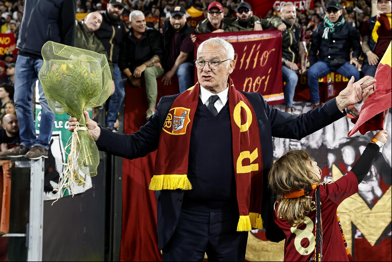 Claudio Ranieri descartou Azzurra para assumir cargo de conselheiro sênior da Roma - TODOS OS DIREITOS RESERVADOS